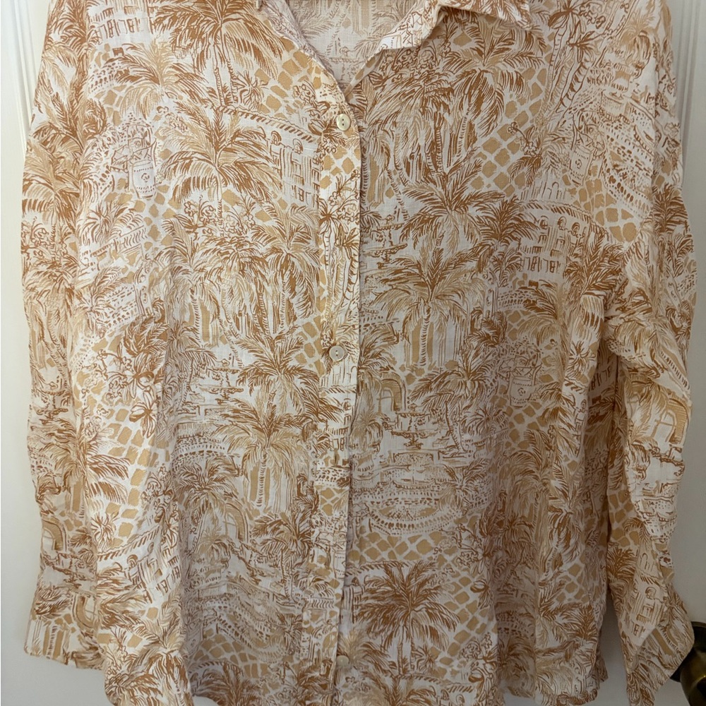 Lilly Pulitzer Beige and White Patterned Blouse